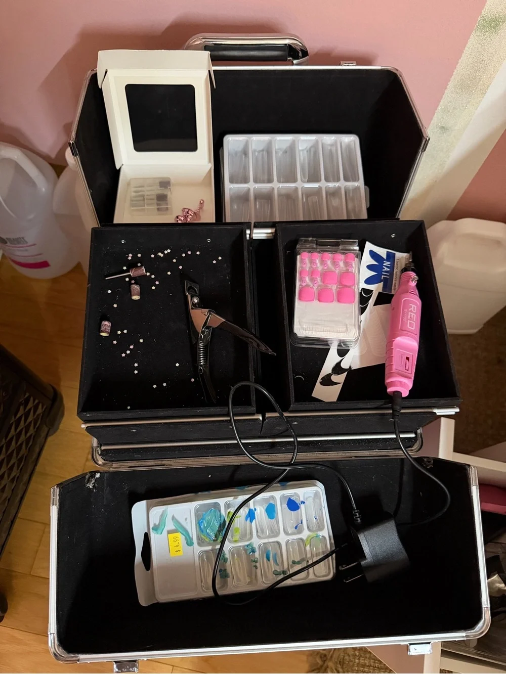 Rolling Makeup Train Case Cosmetic Box Portable Makeup (bundle)
